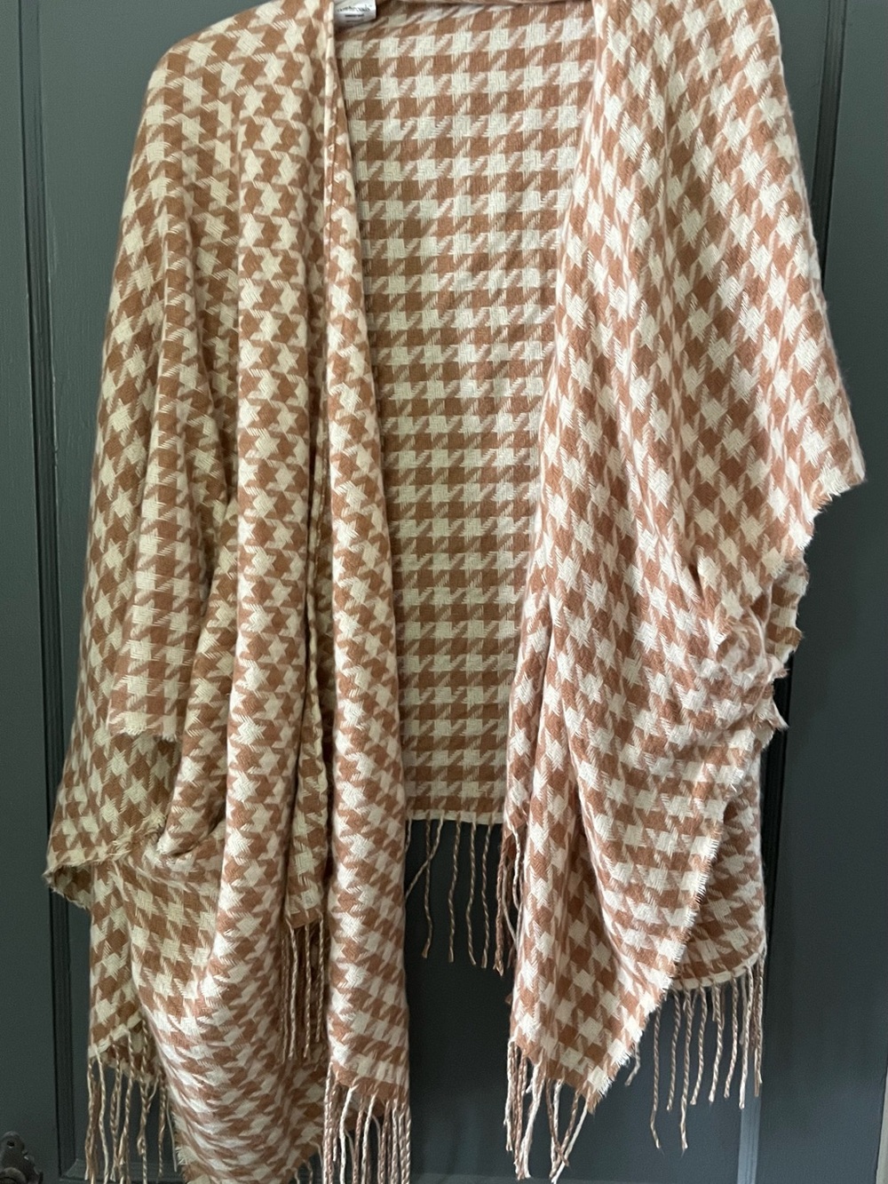 Houndstooth Fringe Wrap Poncho in Beige and Cream